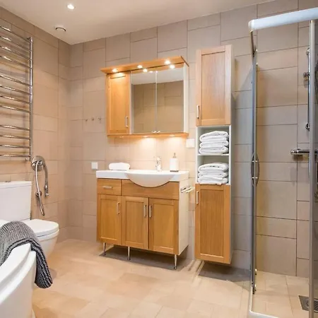- Luxury 3 Bedroom, Sauna, Views Apartment Tallinn