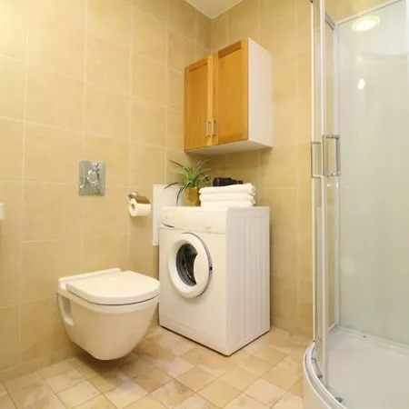 - Luxury 3 Bedroom, Sauna, Views