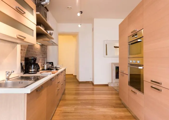 - Luxury 3 Bedroom, Sauna, Views *