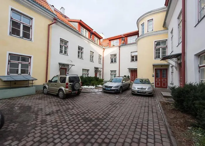 - Luxury 3 Bedroom, Sauna, Views