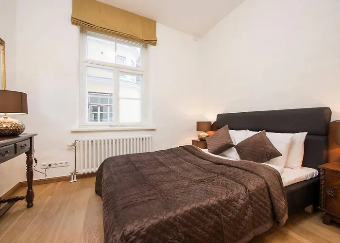 Apartment - Luxury 3 Bedroom, Sauna, Views *