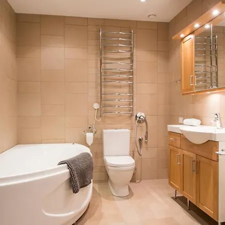 アパート - Luxury 3 Bedroom, Sauna, Views