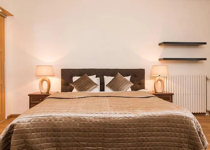 - Luxury 3 Bedroom, Sauna, Views Tallin